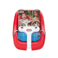 baby ins swing smiling 